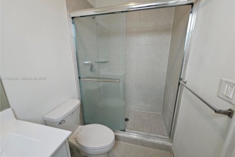 Купить таунхаус в Хомстед, Флорида 3 спальни, 129.41м2, № 1983888 - фото 17