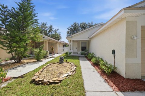 Villa ou maison à vendre à Riverview, Floride: 3 chambres, 101.91 m2 № 2408134 - photo 2