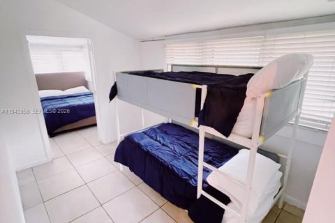 Villa ou maison à louer à Miami, Floride: 3 chambres, 155.89 m2 № 2152773 - photo 17