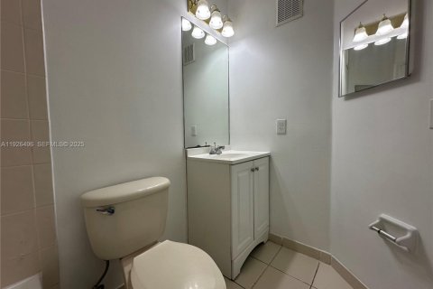 Townhouse in Homestead, Florida 3 bedrooms, 134.89 sq.m. № 1986416 - photo 25