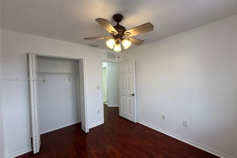 Townhouse in Homestead, Florida 3 bedrooms, 134.89 sq.m. № 1986416 - photo 24