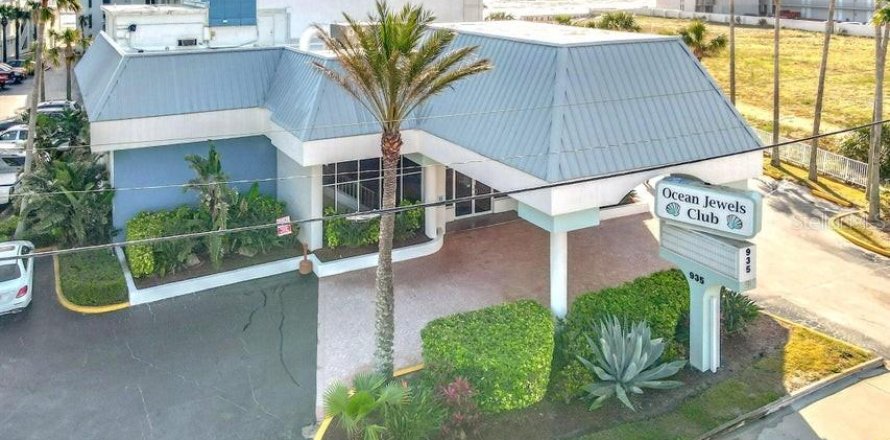 Condominio en Daytona Beach, Florida, 1 dormitorio № 1687288