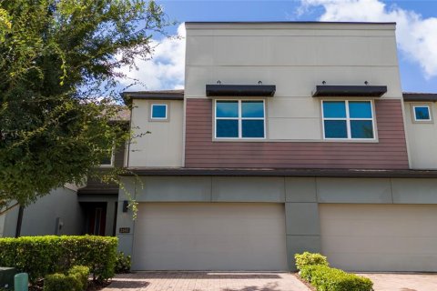 Adosado en venta en Winter Park, Florida, 3 dormitorios, 182.46 m2 № 1822748 - foto 1
