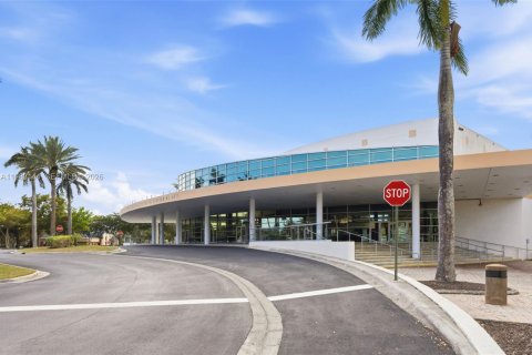 Condo in Tamarac, Florida, 2 bedrooms  № 2046757 - photo 30