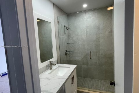 Снять в аренду кондоминиум в Корал-Спрингс, Флорида 2 спальни, 71.26м2, № 1933234 - фото 5