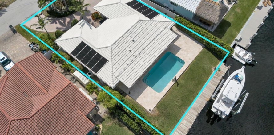 House in Pompano Beach, Florida 4 bedrooms, 150.87 sq.m. № 2086643