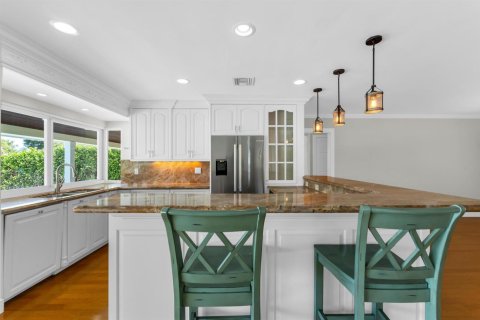 House in Pompano Beach, Florida 4 bedrooms, 150.87 sq.m. № 2086643 - photo 18