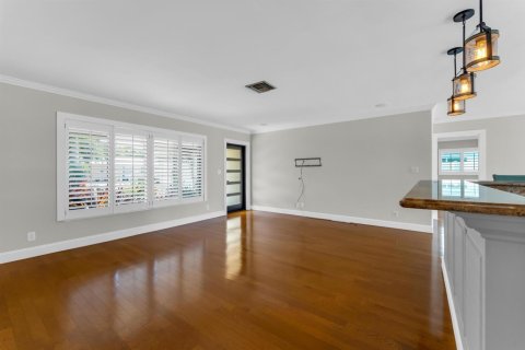 House in Pompano Beach, Florida 4 bedrooms, 150.87 sq.m. № 2086643 - photo 8