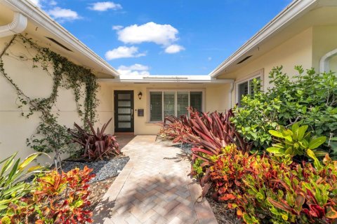 House in Pompano Beach, Florida 4 bedrooms, 150.87 sq.m. № 2086643 - photo 4