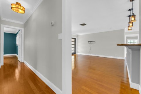 House in Pompano Beach, Florida 4 bedrooms, 150.87 sq.m. № 2086643 - photo 24