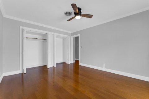 House in Pompano Beach, Florida 4 bedrooms, 150.87 sq.m. № 2086643 - photo 27