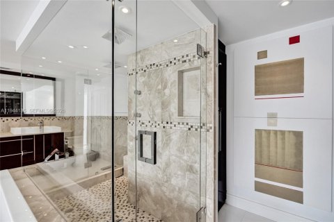 Copropriété à vendre à Hallandale Beach, Floride: 3 chambres, 132.85 m2 № 2061818 - photo 20