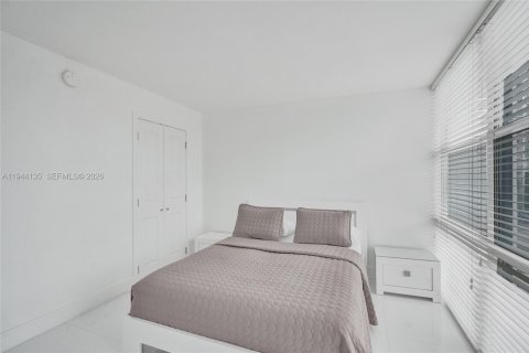 Copropriété à vendre à Hallandale Beach, Floride: 3 chambres, 132.85 m2 № 2061818 - photo 7