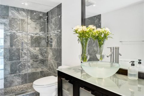 Copropriété à vendre à Hallandale Beach, Floride: 3 chambres, 132.85 m2 № 2061818 - photo 5