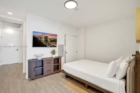 Condo in Miami Beach, Florida, 1 bedroom  № 2392077 - photo 9