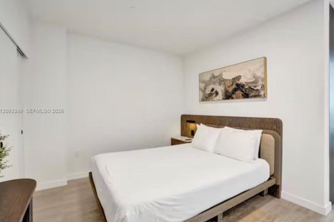 Condo in Miami Beach, Florida, 1 bedroom  № 2392077 - photo 7