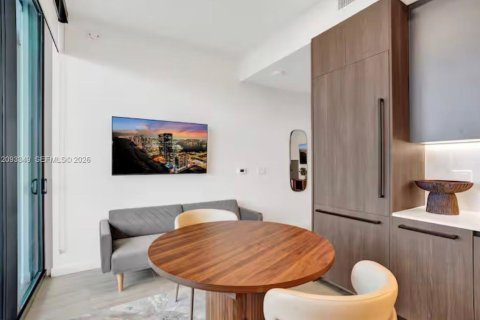 Condo in Miami Beach, Florida, 1 bedroom  № 2392077