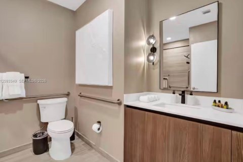 Condo in Miami Beach, Florida, 1 bedroom  № 2392077 - photo 11