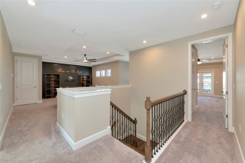 House in Sarasota, Florida 4 bedrooms, 327.48 sq.m. № 2110338 - photo 25