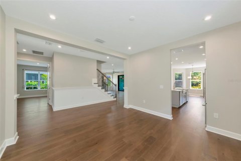 House in Sarasota, Florida 4 bedrooms, 327.48 sq.m. № 2110338 - photo 8