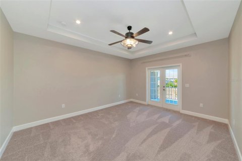 House in Sarasota, Florida 4 bedrooms, 327.48 sq.m. № 2110338 - photo 30