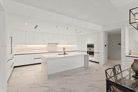 Condo in Fort Lauderdale, Florida, 3 bedrooms  № 1862605 - photo 5