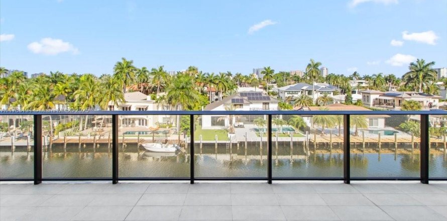Condo in Fort Lauderdale, Florida, 3 bedrooms  № 1862605