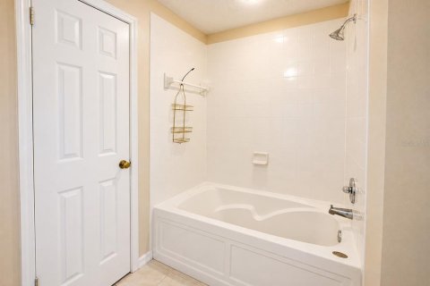 Touwnhouse à vendre à Kissimmee, Floride: 3 chambres, 128.39 m2 № 2306695 - photo 10