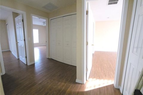 Touwnhouse à vendre à Kissimmee, Floride: 3 chambres, 128.39 m2 № 2306695 - photo 15