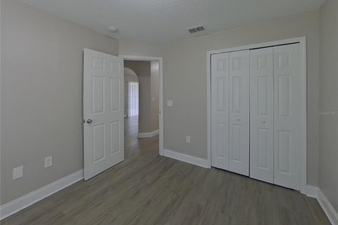 Villa ou maison à louer à Kissimmee, Floride: 4 chambres, 154.22 m2 № 2117791 - photo 10