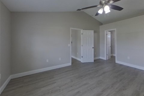Villa ou maison à louer à Kissimmee, Floride: 4 chambres, 154.22 m2 № 2117791 - photo 6
