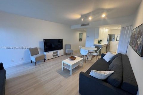 Copropriété à louer à Fort Lauderdale, Floride: 59.83 m2 № 1865100 - photo 5