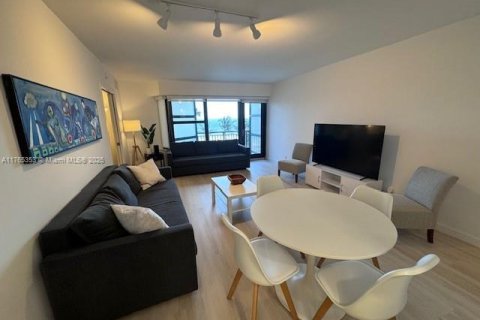 Copropriété à louer à Fort Lauderdale, Floride: 59.83 m2 № 1865100 - photo 3