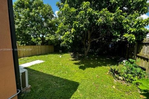 Commercial property in Homestead, Florida 1 bedroom, 98.1 sq.m. № 2084916 - photo 4