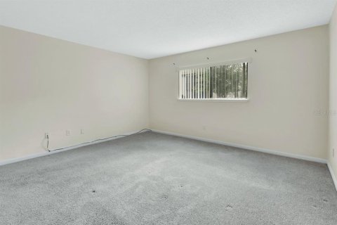 Condo in DeLand, Florida, 2 bedrooms  № 1772192 - photo 11