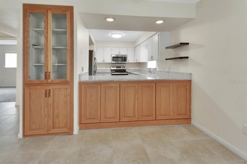 Condo in DeLand, Florida, 2 bedrooms  № 1772192 - photo 6