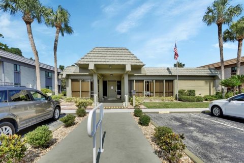 Condo in DeLand, Florida, 2 bedrooms  № 1772192 - photo 26