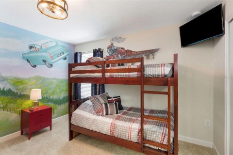 House in Davenport, Florida 8 bedrooms, 363.15 sq.m. № 1900935 - photo 26