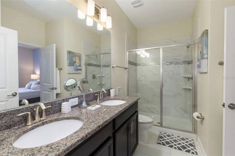 House in Davenport, Florida 8 bedrooms, 363.15 sq.m. № 1900935 - photo 19