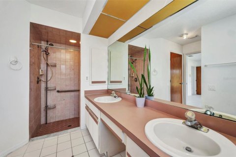 House in Punta Gorda, Florida 3 bedrooms, 181.16 sq.m. № 1685419 - photo 23
