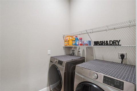 Casa en venta en Minneola, Florida, 4 dormitorios, 263.75 m2 № 2203555 - foto 30