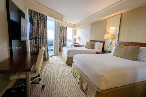 Купить кондоминиум в Санни-Айлс-Бич, Флорида 2 спальни, 137.31м2, № 2048286 - фото 23