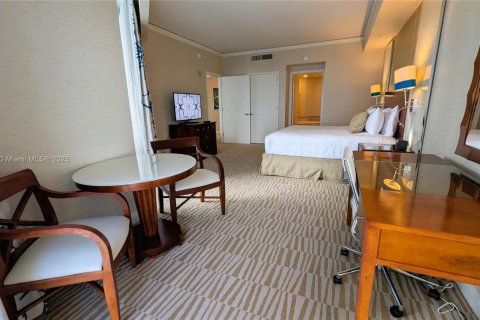 Купить кондоминиум в Санни-Айлс-Бич, Флорида 2 спальни, 137.31м2, № 2048286 - фото 14