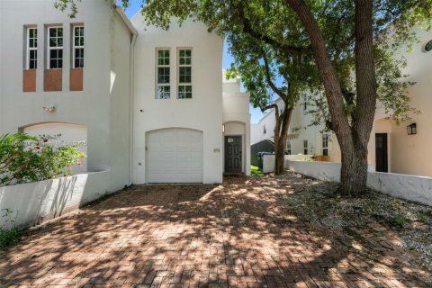 Townhouse in Miami, Florida 3 bedrooms, 153.29 sq.m. № 1946520 - photo 27