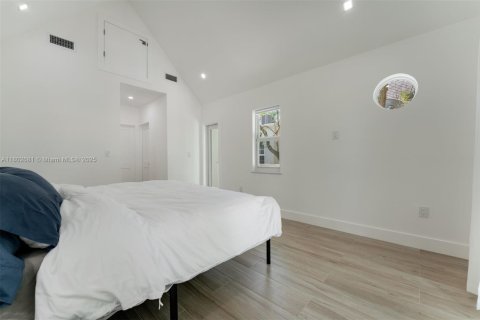 Townhouse in Miami, Florida 3 bedrooms, 153.29 sq.m. № 1946520 - photo 19
