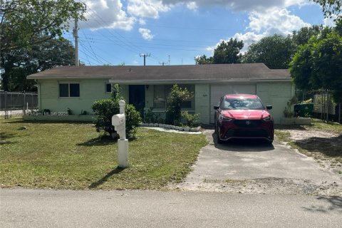 Villa ou maison à vendre à Miramar, Floride: 2 chambres, 121.52 m2 № 1966694 - photo 2