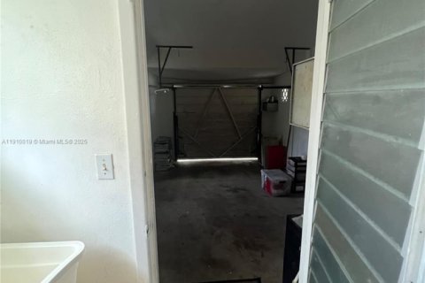 Villa ou maison à vendre à Miramar, Floride: 2 chambres, 121.52 m2 № 1966694 - photo 16