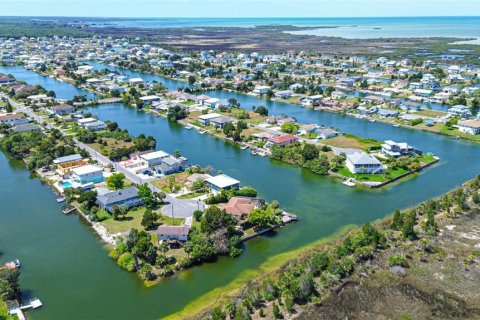 Casa en alquiler en Hernando Beach, Florida, 3 dormitorios, 178.93 m2 № 1919211 - foto 5