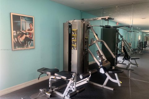 Condominio en venta en Hialeah, Florida, 2 dormitorios, 131.64 m2 № 1921106 - foto 23