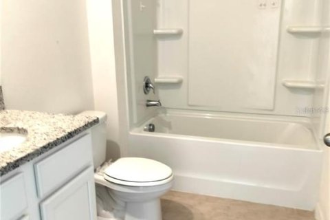 Casa en alquiler en Davenport, Florida, 4 dormitorios, 173.45 m2 № 2110974 - foto 8